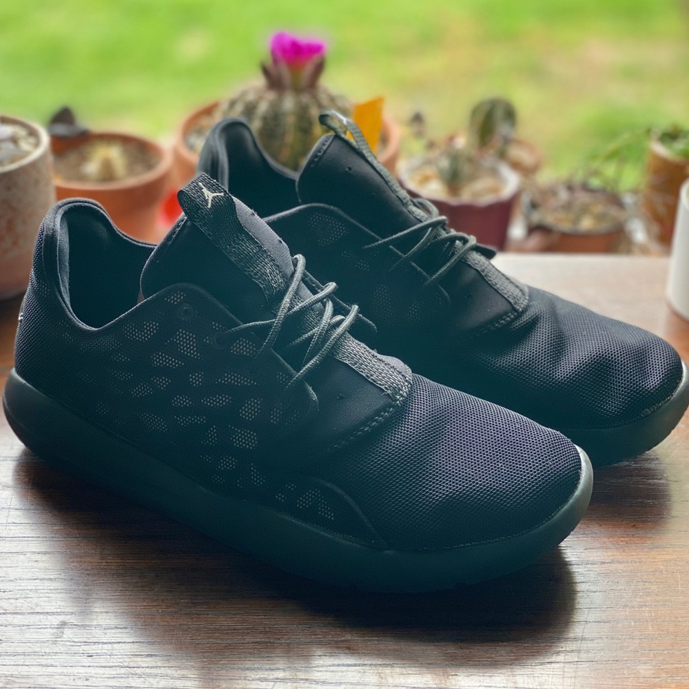Jordan Eclipse Matte Black